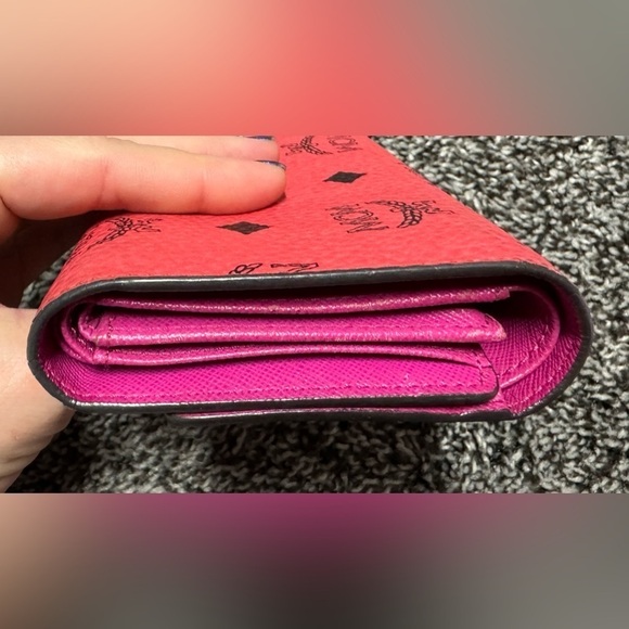 MCM trifold wallet - Picture 6 of 17